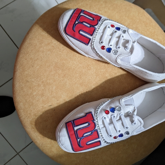 NEW YORK GIANTS CUSTOM FAN GEAR SNEAKERS - Picture 1 of 2